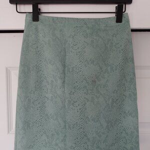 Molly Green Snakeskin Pattern Suede Skirt | Size Small
